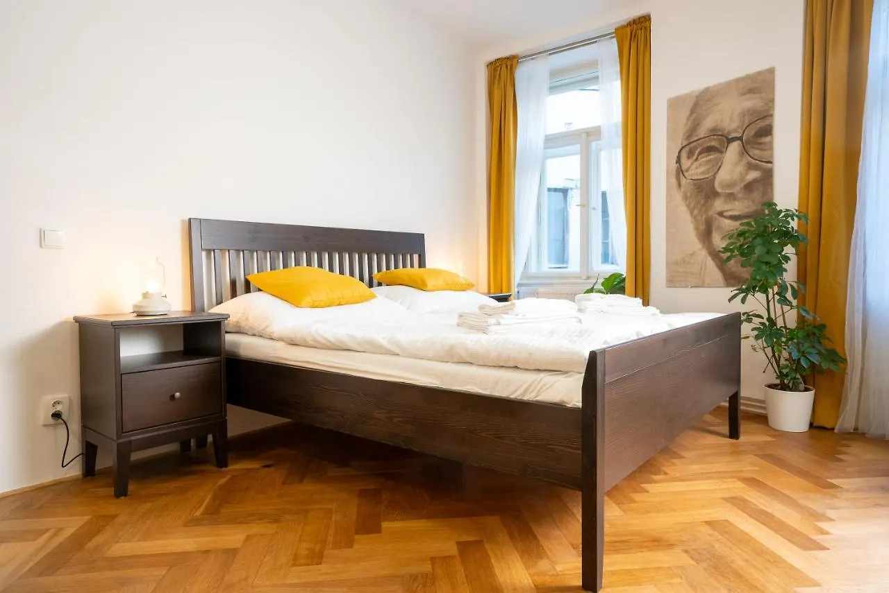 White Wolf House Hostel & Apartments Praga