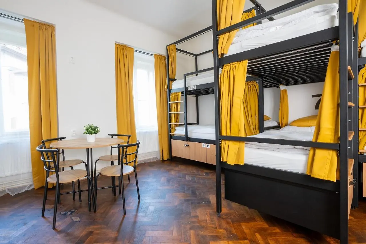 White Wolf House Hostel & Apartments Praga