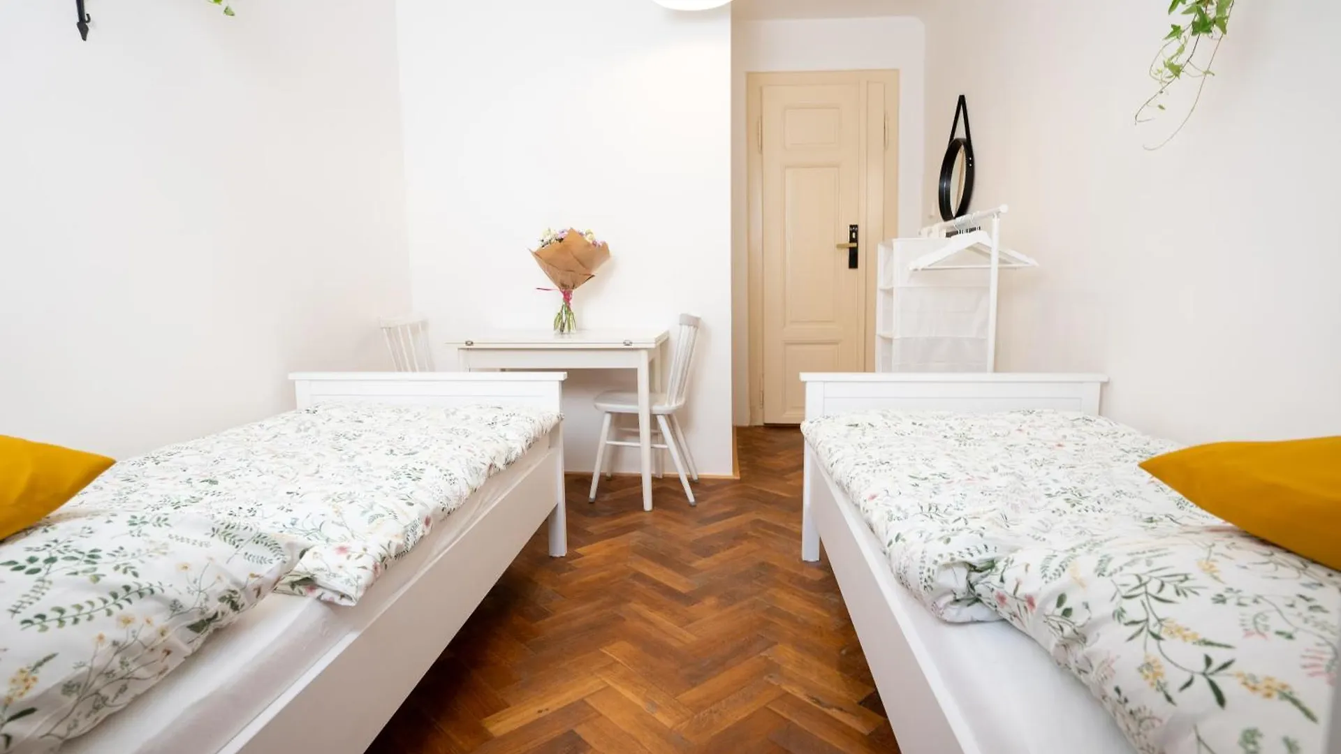 White Wolf House Hostel & Apartments Praga